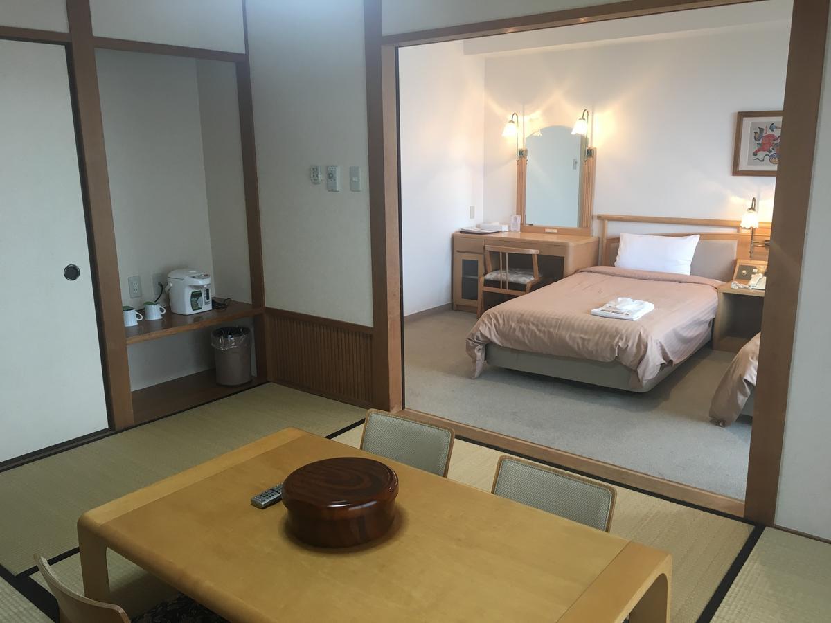 Hotel Alexander Royal Resort Okinawa Naha Esterno foto